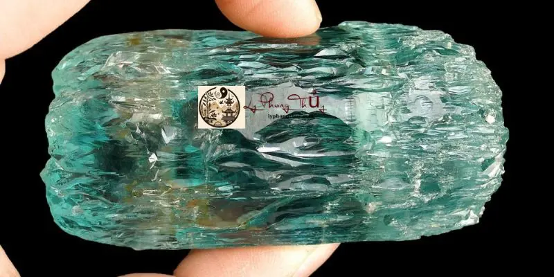 Đá Aquamarine ý nghĩa như thế nào trong phong thủy?